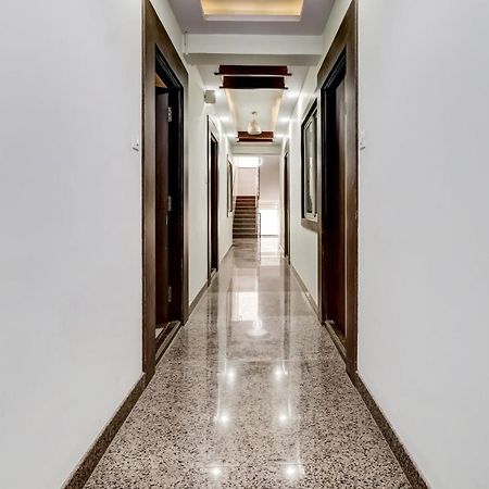 Oyo 81895 Nr Homes バンガロール エクステリア 写真